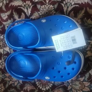 Crocs big kid size 6 Clearance